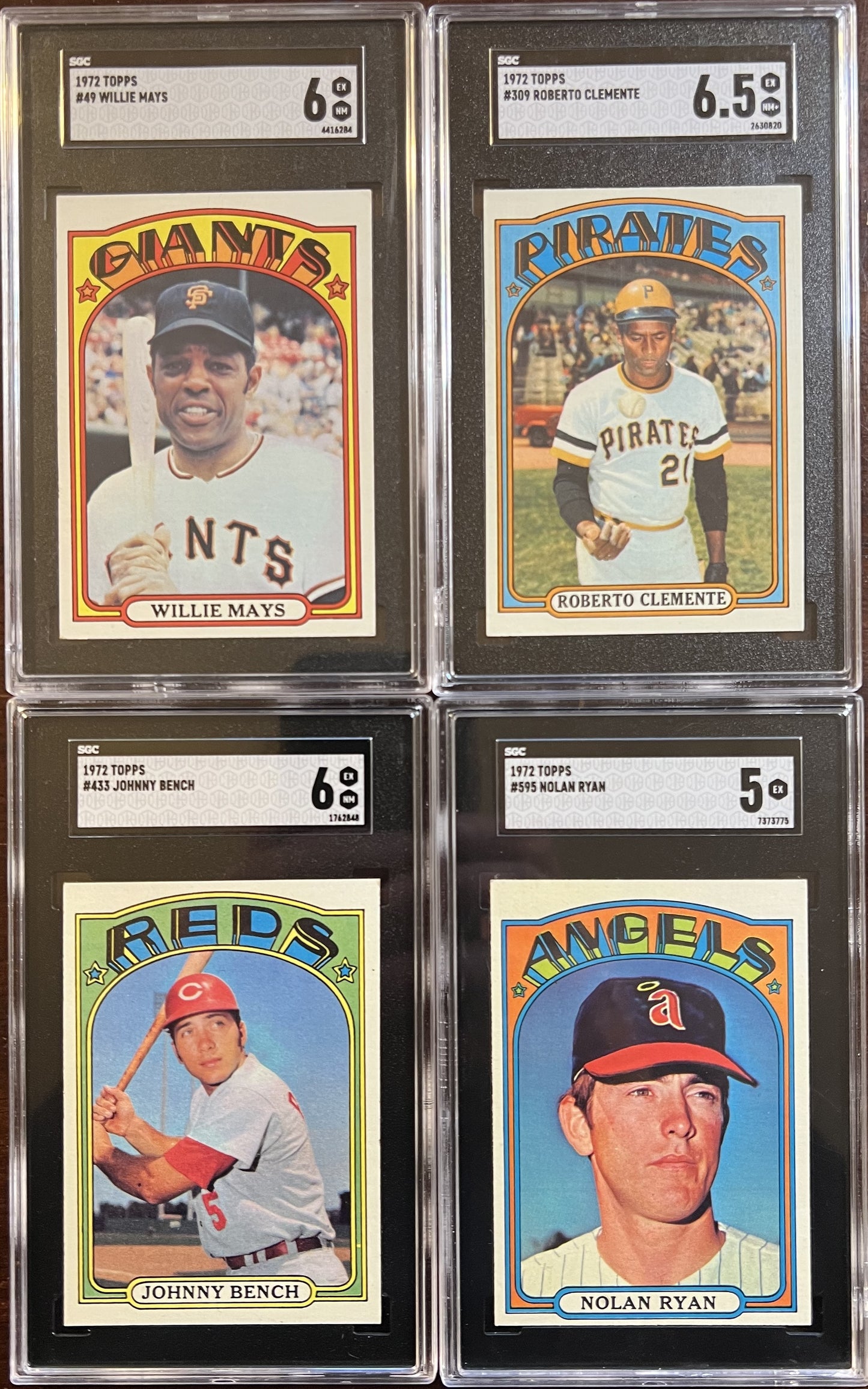 1972 Topps Baseball Complete Set - EXMT AVG w 10 Graded - Fisk RC Aaron Ryan Mays