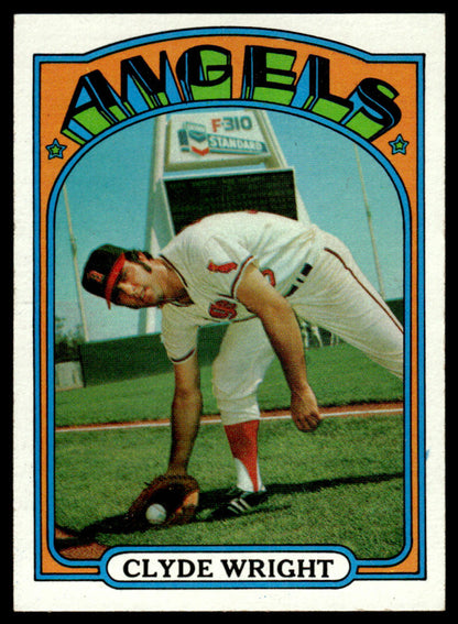 1972 Topps Baseball #55 - Clyde Wright - EXMT