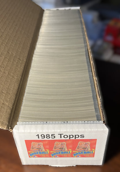 1985 Topps Baseball Complete Set Vending! - McGwire Clemens Puckett RC PSA 8